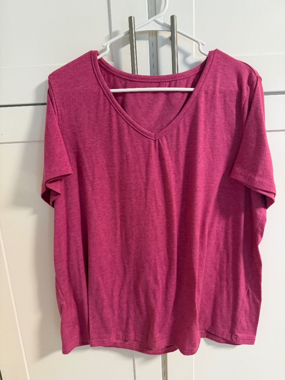 Shein Women’s Pink V-Neck T-Shirt Size 0XL